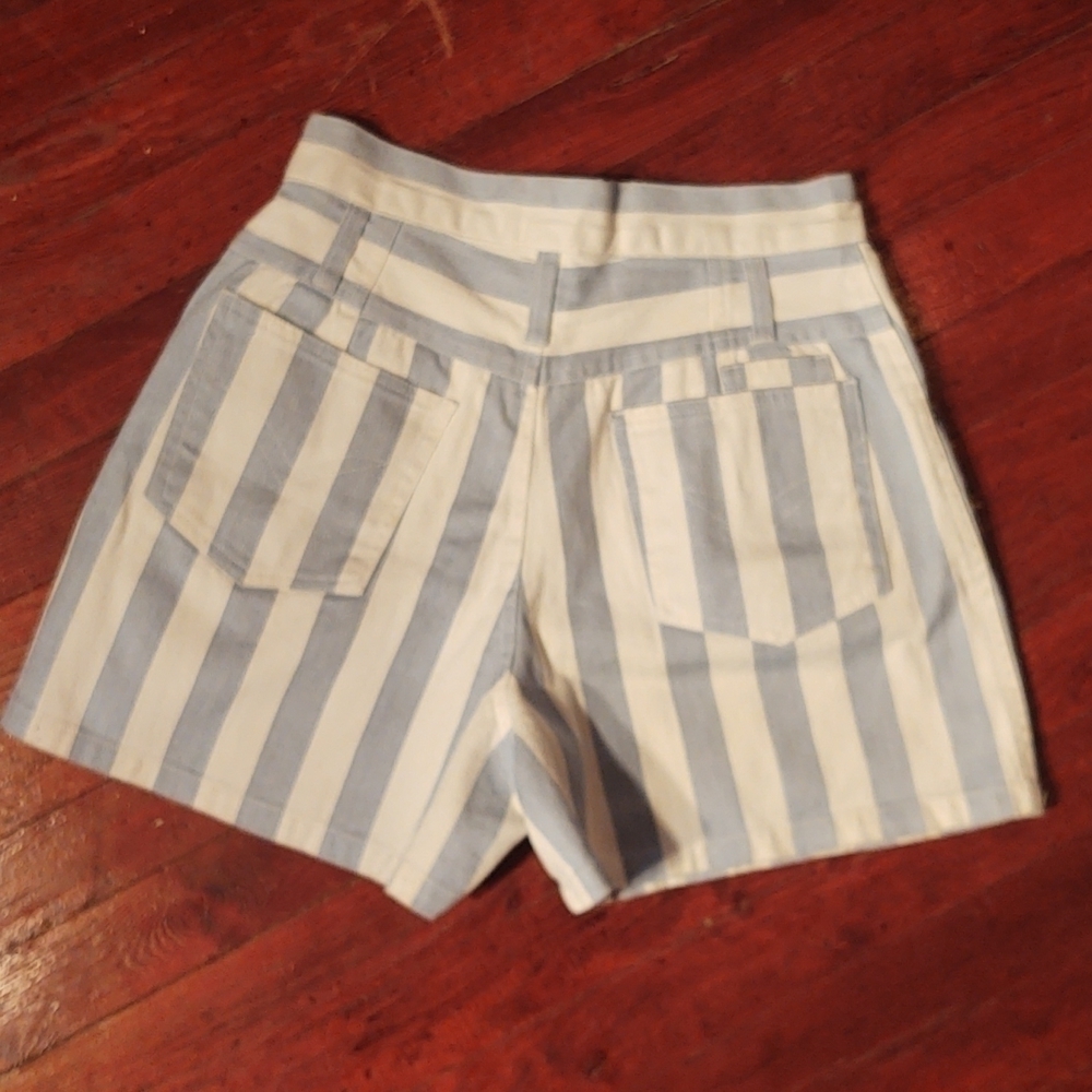 Sienna Blue/White Vertical Stripes Button Fly High Rise Denim Shorts Sz 11/12 - Picture 5 of 7